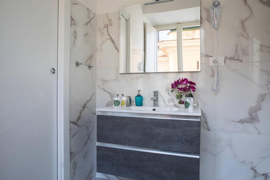 Pink Intimate Jacuzzi Suite Trastevere - Top Collection 로마 외부 사진